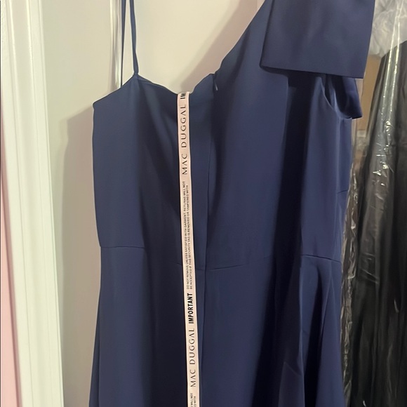 Mac Duggal - NWT - size 12 - Navy Blue One Shoulder Gown - Picture 9 of 9